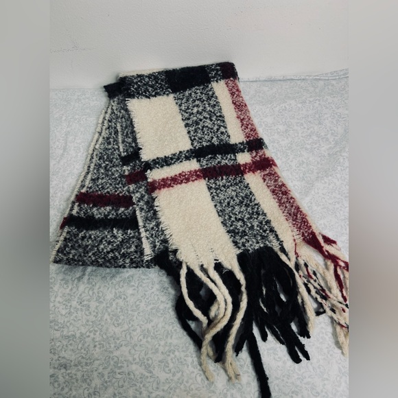 JCREW MULTI COLLARED SCARF - Picture 7 of 8